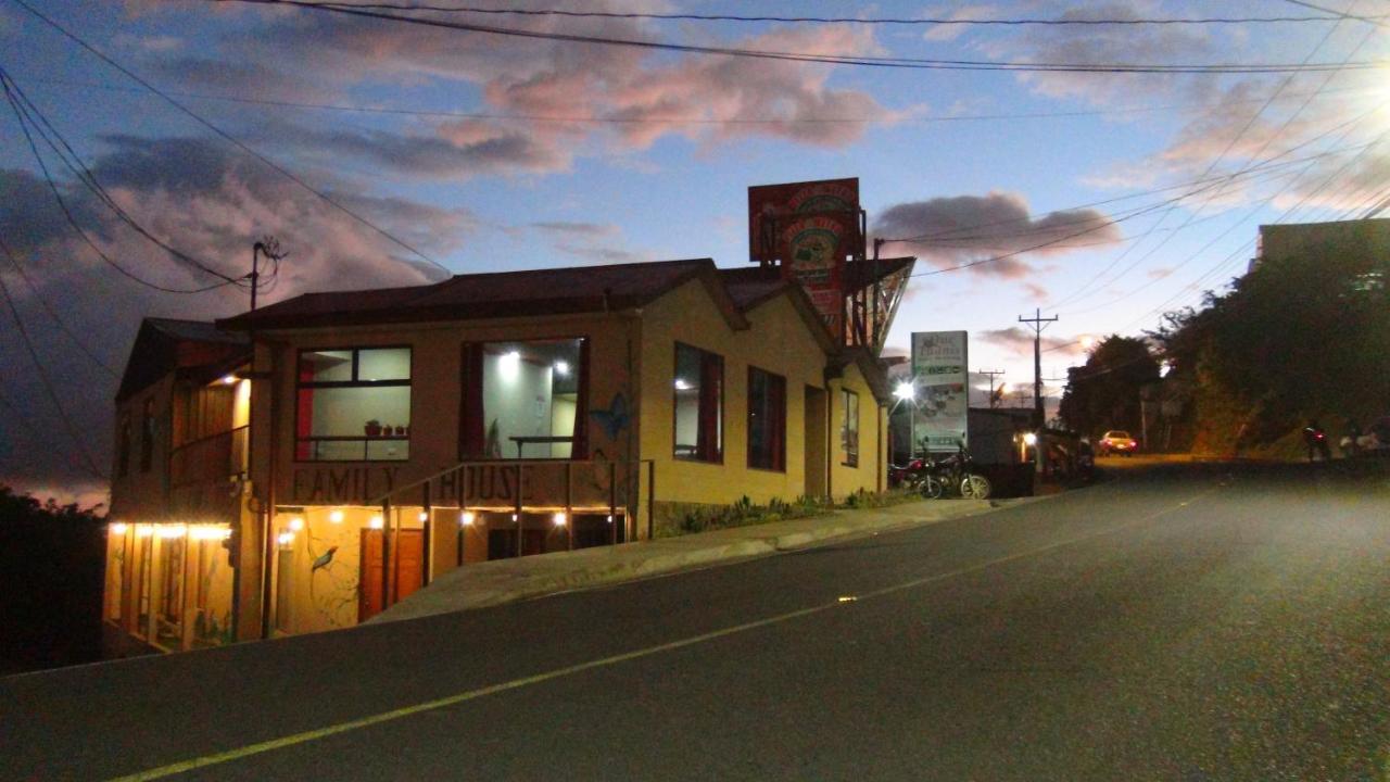 Monteverde Family House Esterno foto